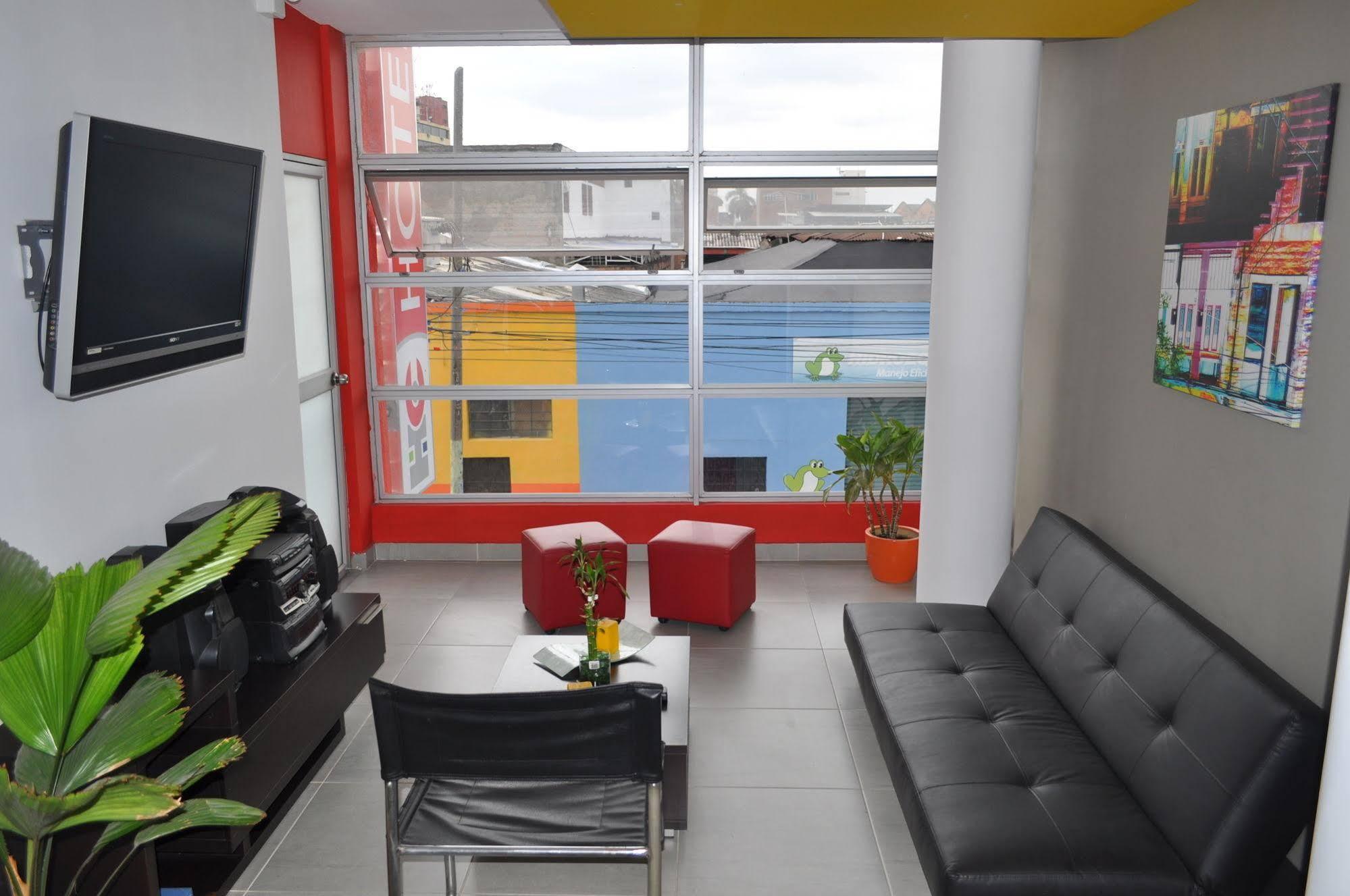 Econotel Colours กาลี ภายนอก รูปภาพ