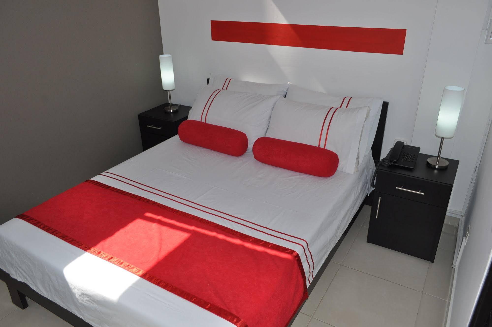 Econotel Colours กาลี ภายนอก รูปภาพ