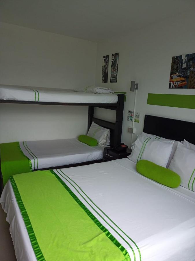 Econotel Colours กาลี ภายนอก รูปภาพ
