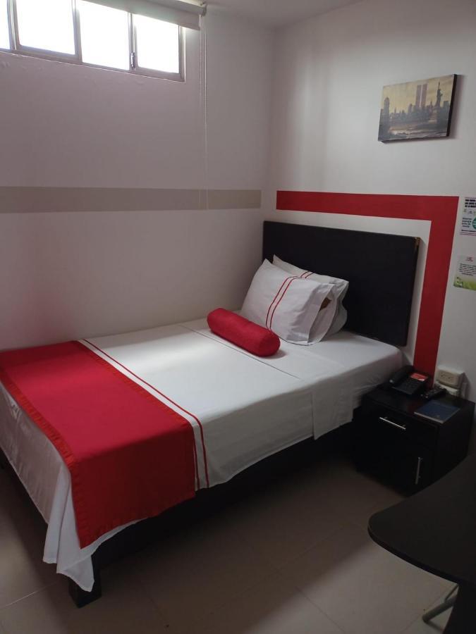 Econotel Colours กาลี ภายนอก รูปภาพ