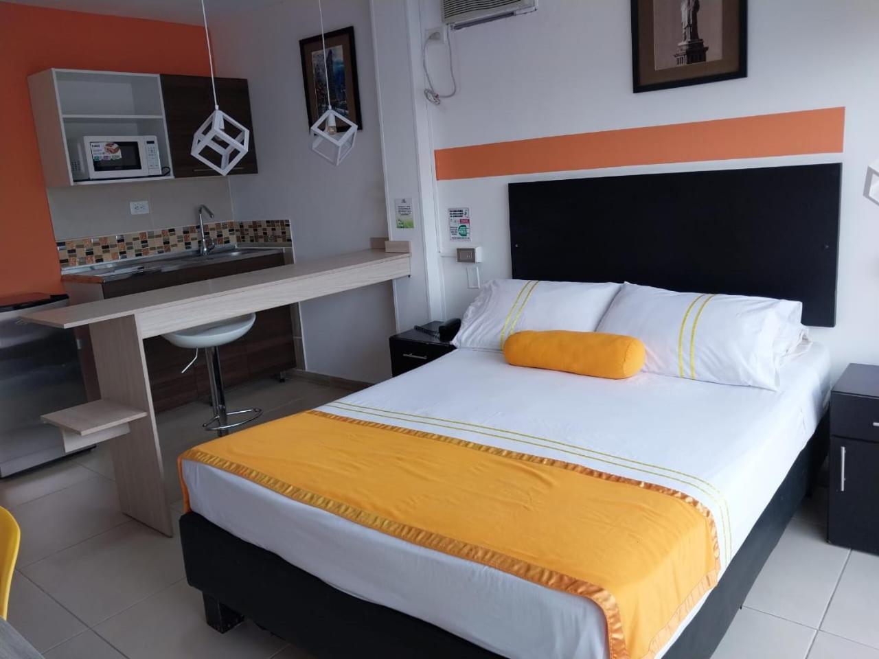 Econotel Colours กาลี ภายนอก รูปภาพ