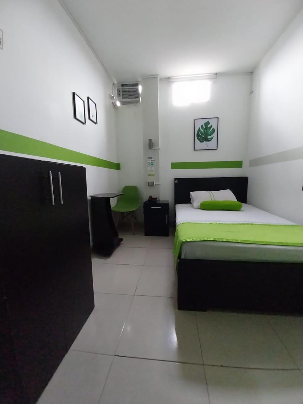 Econotel Colours กาลี ภายนอก รูปภาพ