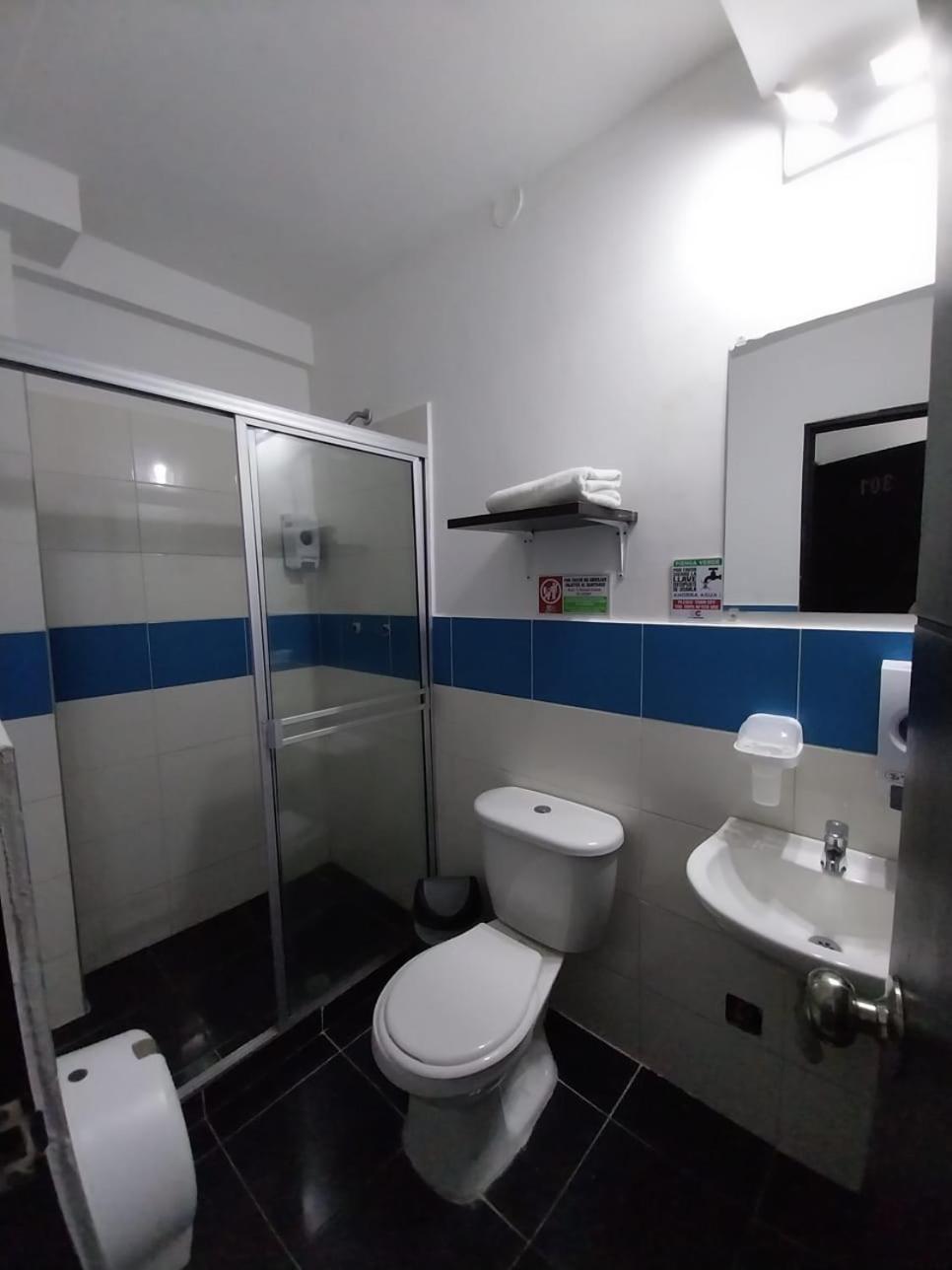 Econotel Colours กาลี ภายนอก รูปภาพ