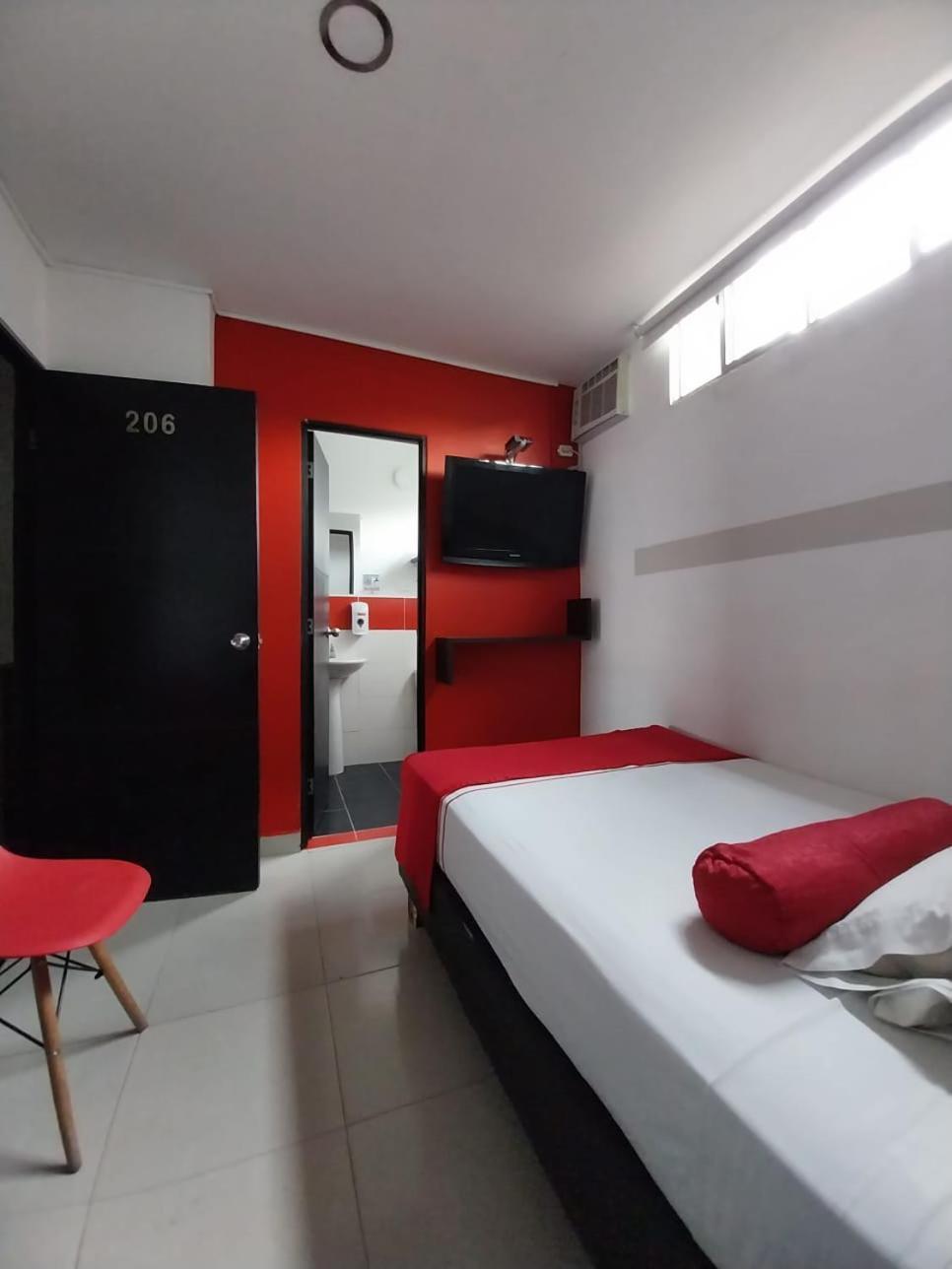 Econotel Colours กาลี ภายนอก รูปภาพ