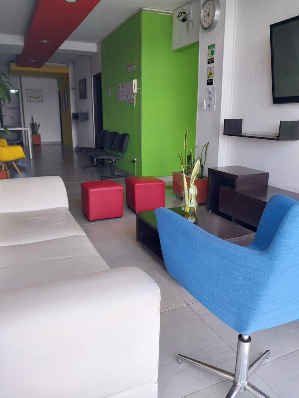 Econotel Colours กาลี ภายนอก รูปภาพ