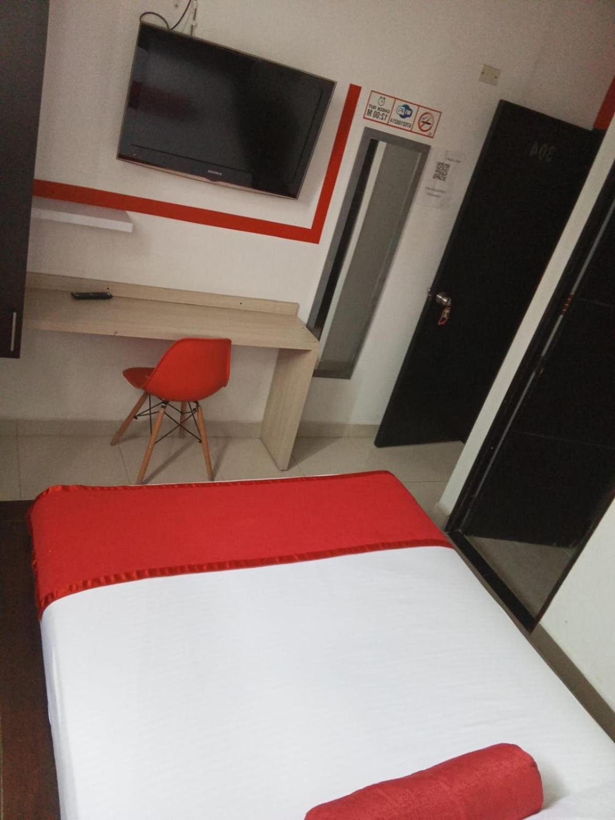 Econotel Colours กาลี ภายนอก รูปภาพ